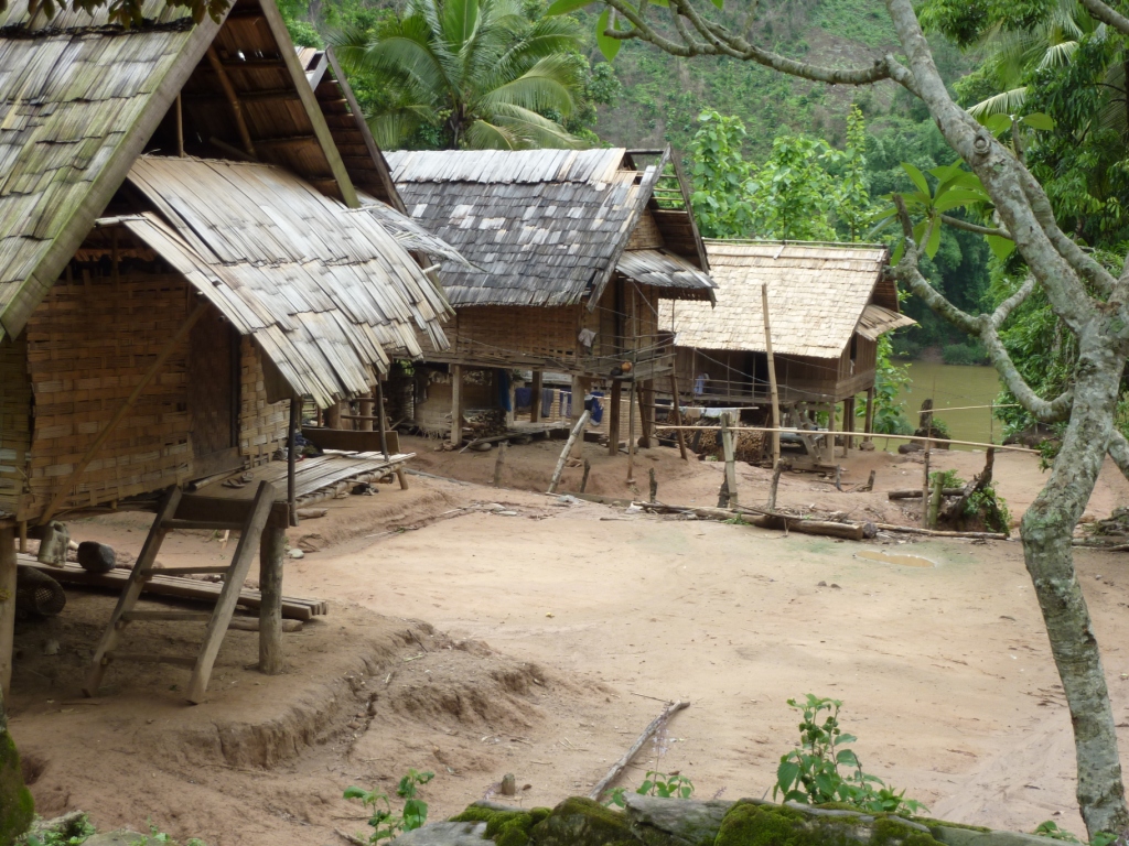 Au bout du village